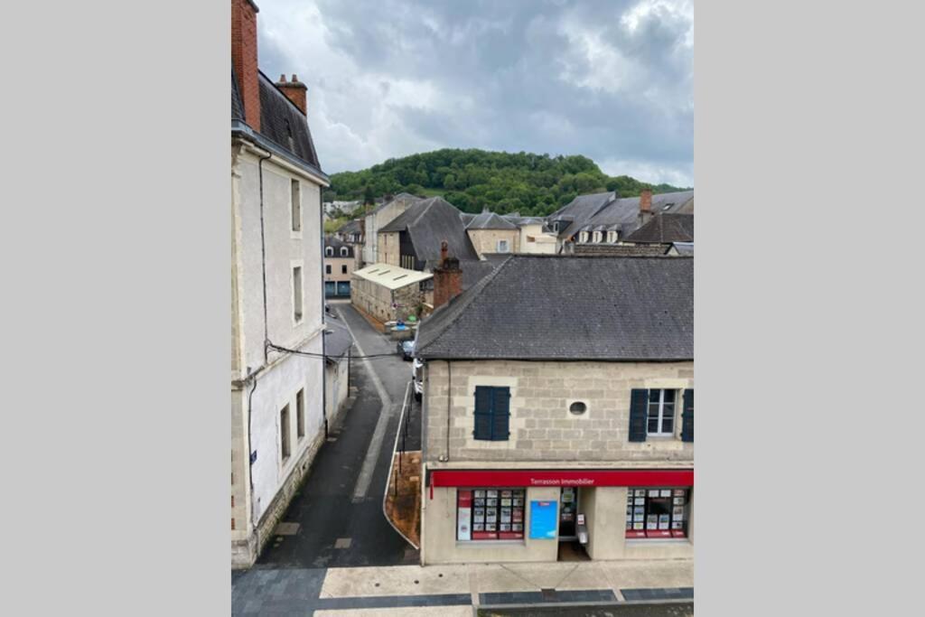 Charmant appartement aux portes du Périgord noir Terrasson Extérieur photo